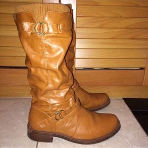 Chestnut boots